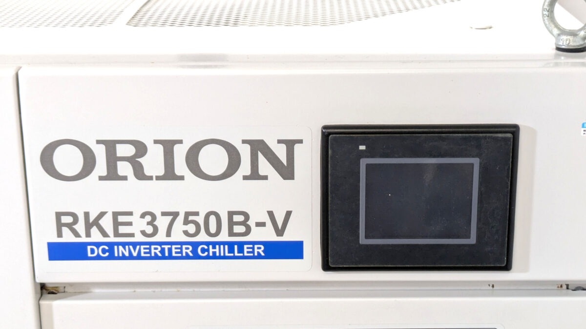 【必見】電気代を抑えても高精度！ オリオンの省エネチラー「RKE3750B-V-G2」がすごい理由